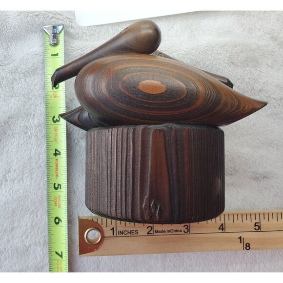 VTG MCM Shakey's Noisy Oyster Cypress Wood Carved Pelicans Figurine - Picture 5 of 14
